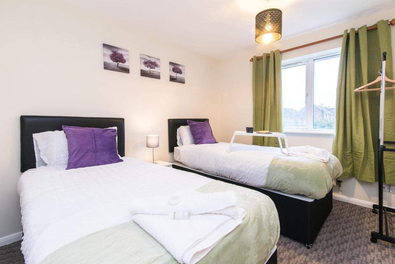 Coventry- Perchfoot 3 Bedroom Contractor And Pet-Friendly Spacious House By Sublime Stays Bagian luar foto